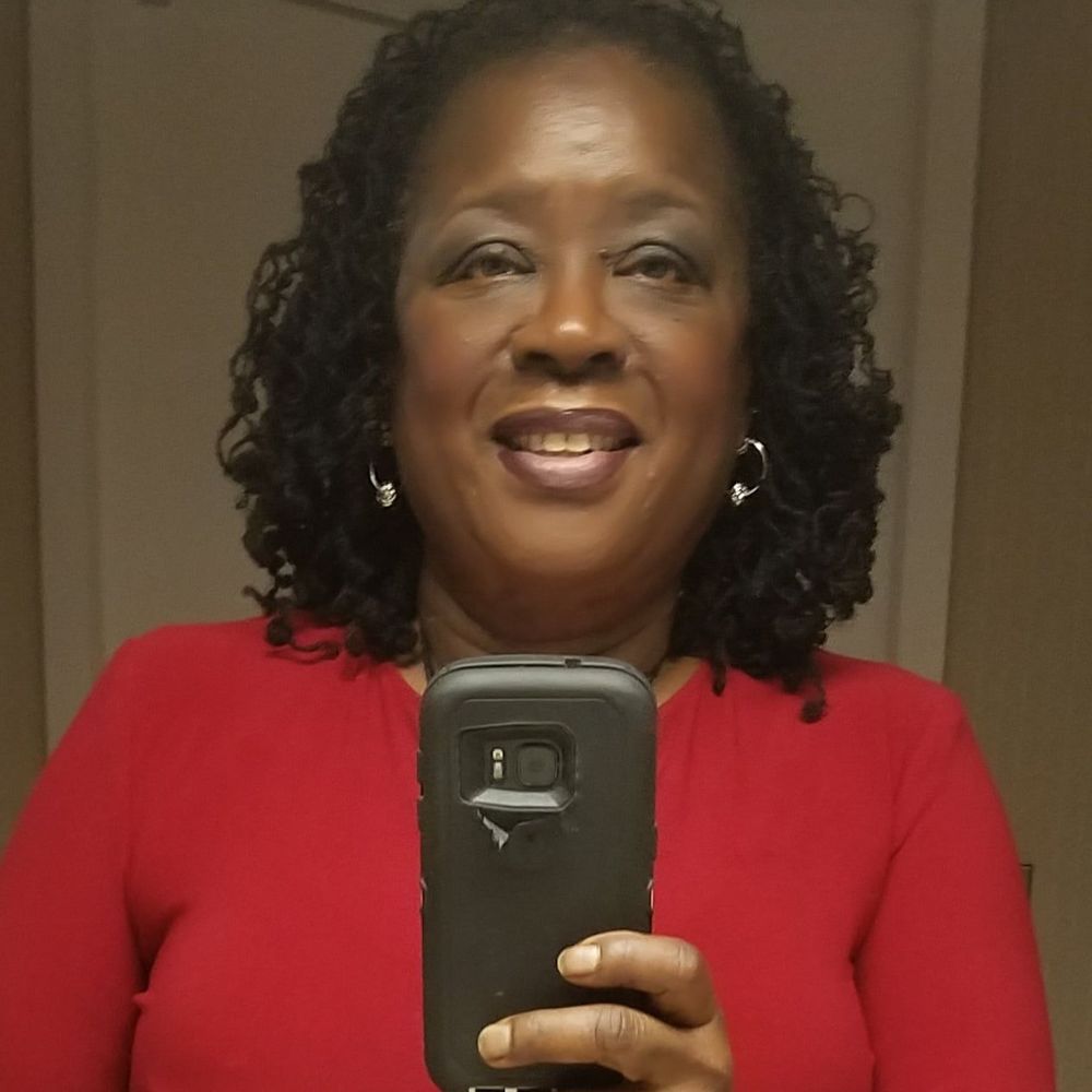 Meet your Posher, Pamela
